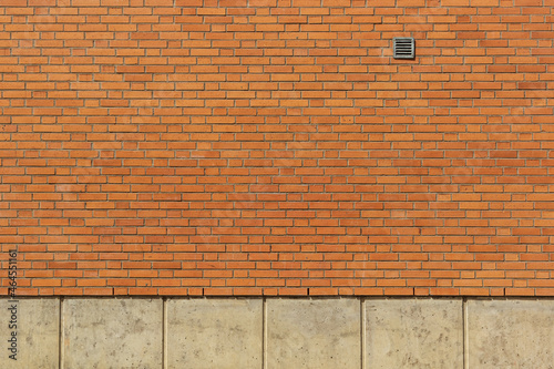 material texture of red brick wall © Michael Niessen