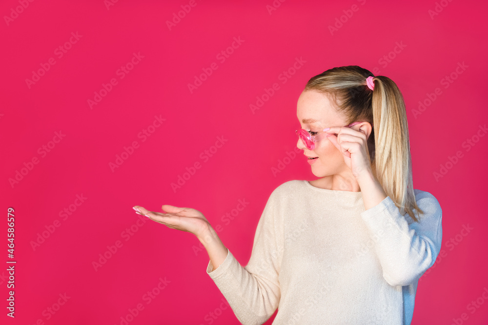 Retro girl style concept in pink Retro girl style concept in pink