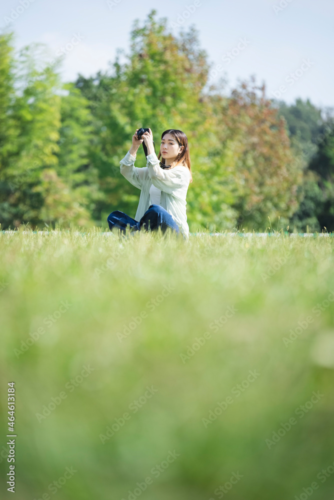 公園のカメラ女子 公園のカメラ女子