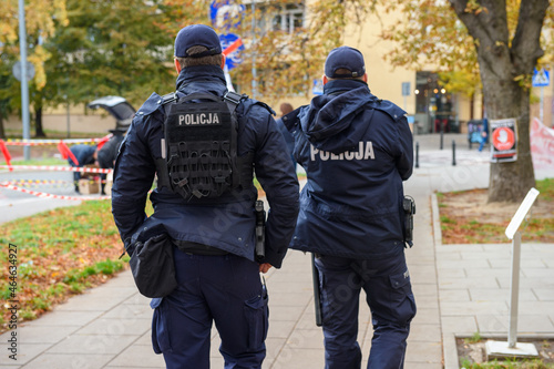 Polish police patrol on the street in the city © FOTOWAWA