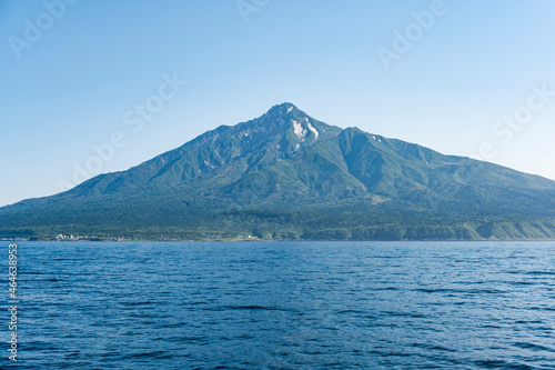 船から望む利尻島