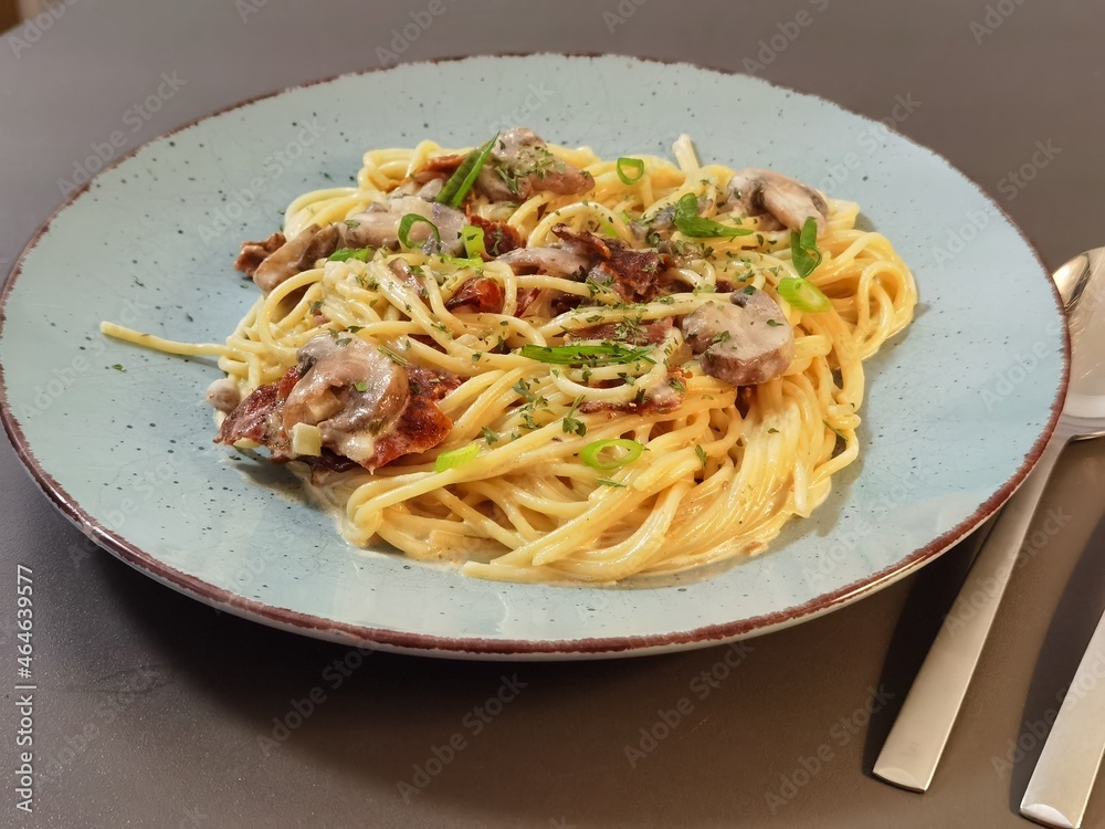 spaghetti with seafood spaghetti with seafood