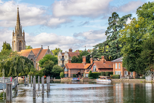 Tableau sur toile The River Thames and All Saints Church, Marlow