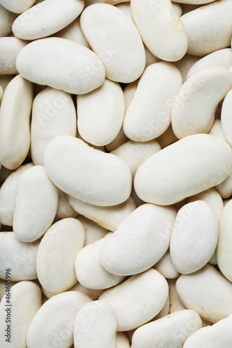 White beans are beans with a full-screen texture.