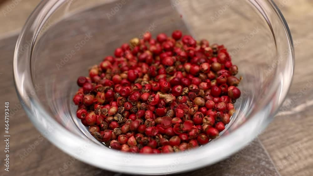 Pepper in a glass bowl on a turntable