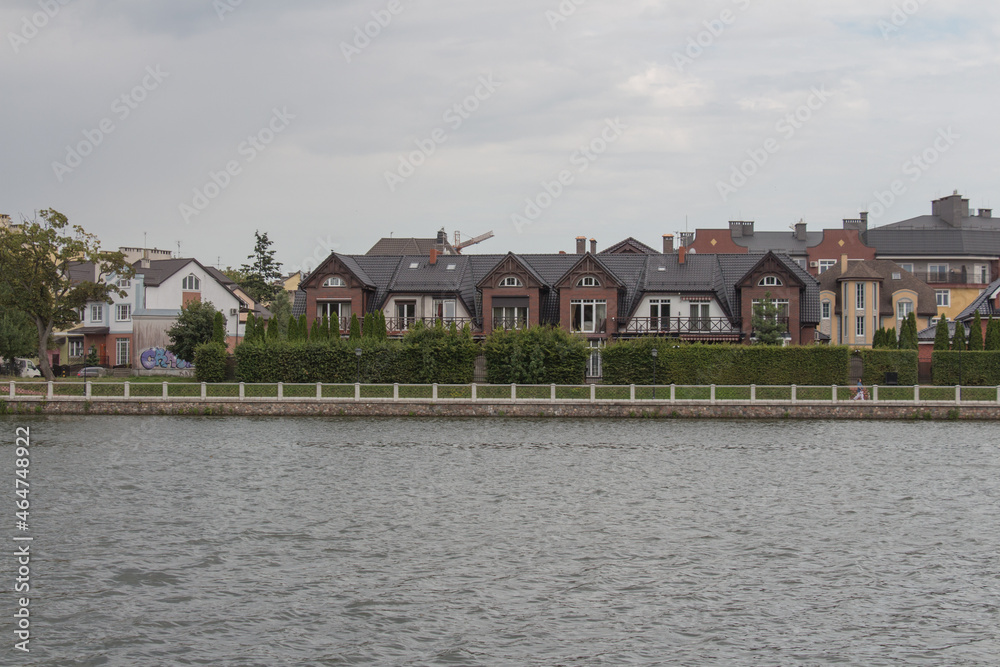 Obraz premium Exterior of a residential building near upper lake, Kaliningrad, Russia.