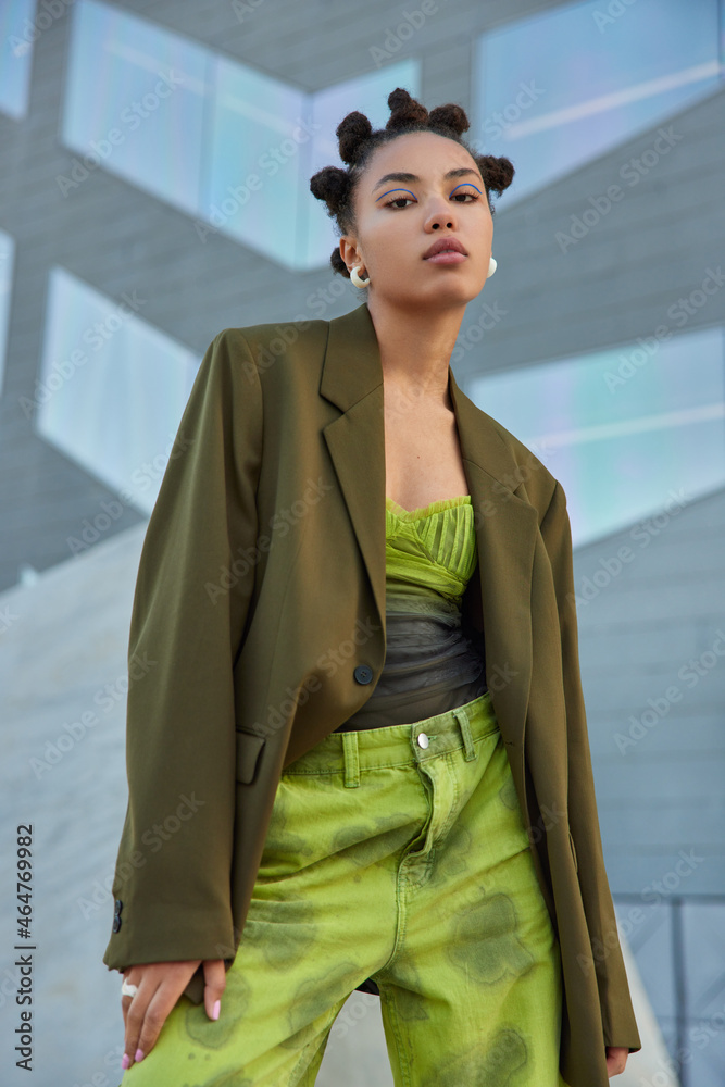 Fashion model catwalk hi-res stock photography and images - Alamy