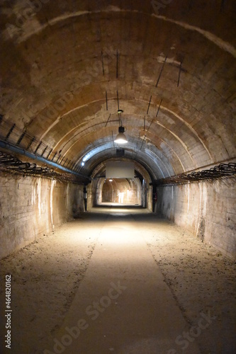 Podziemia zamku Ksi      kompleks RIESE  tunele wykute w skale