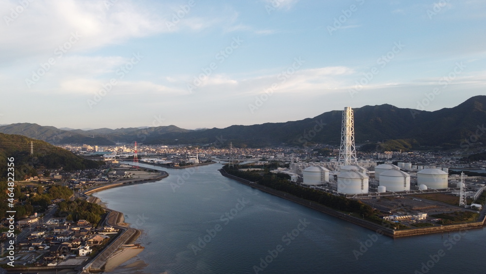SDGs地方創生×火力発電所　ドローンで撮影した柳井市の早朝の風景（山口県観光スポット）