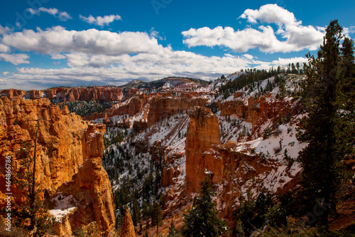 Early snow fall in Bryce Canyon 