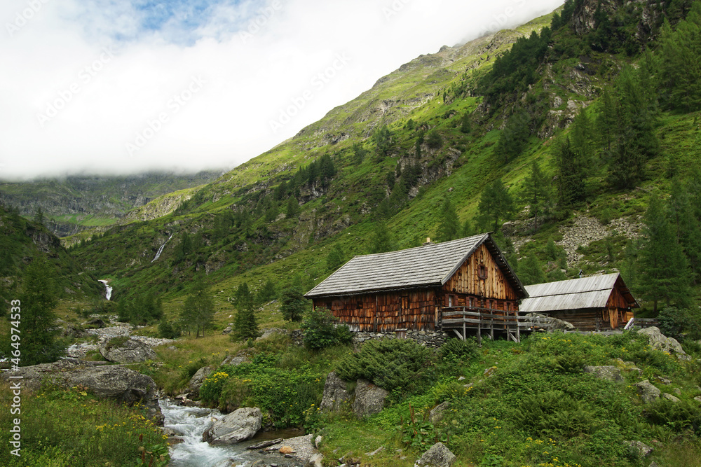 Berghütten im Lungauer Göriachtal im Salzburgerland