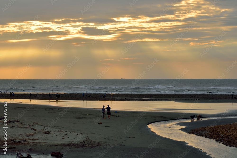 The seaside scenery and humanities are in Baishatun, Taiwan.