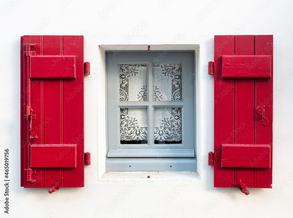 Basque Wooden shutters