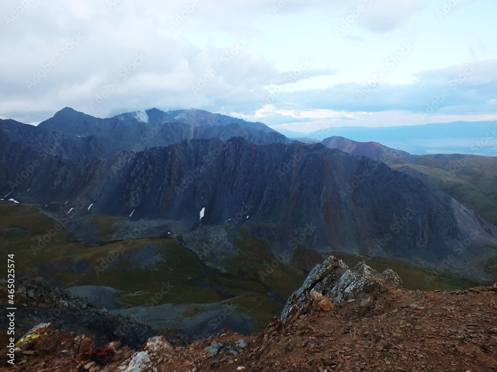 Fototapeta premium mountains and sky, mountain peaks, travel in the mountains
