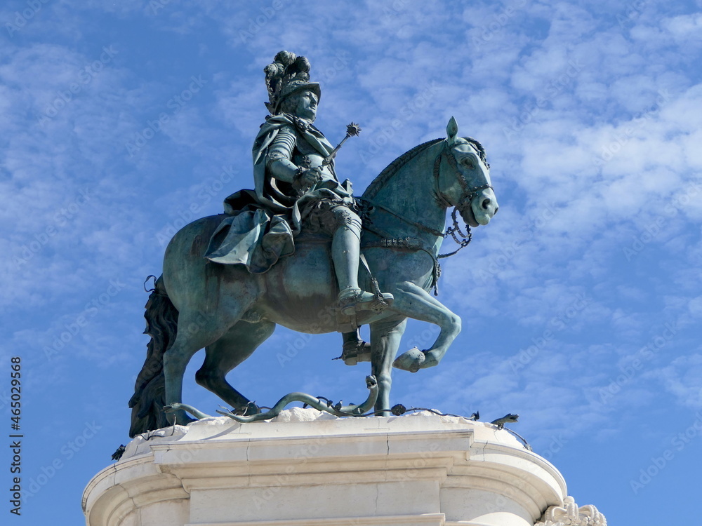Reiterstandbild auf dem Praça do Comércio in Lissabon Reiterstandbild auf dem Praça do Comércio in Lissabon