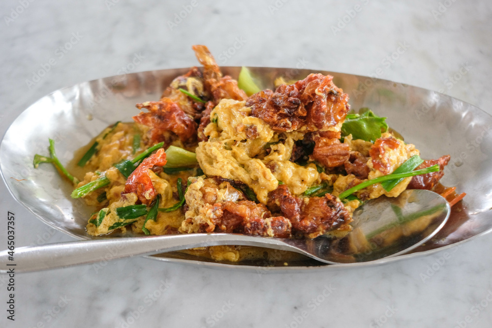 Stir Fried Soft Shell Crab with Curry Powder Stir Fried Soft Shell Crab with Curry Powder