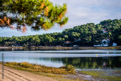 Fototapeta Naklejka Na Ścianę i Meble -  landscape of Lake Hossegor in the evening