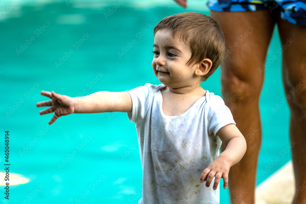 Portrait of a smiling boy in swimming pool