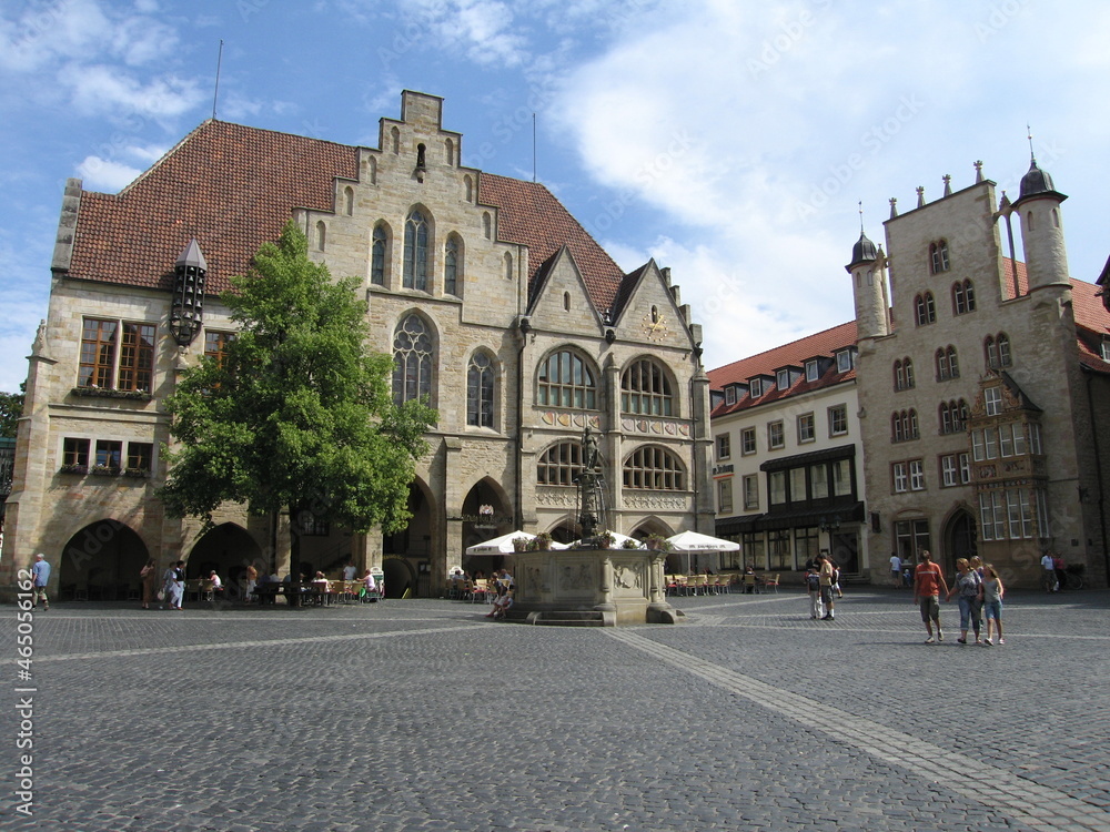 Obraz premium Rathaus und Tempelhaus Hildesheim am Markt