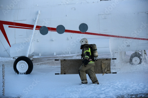 Training of the rescue operation from the fired helicopter