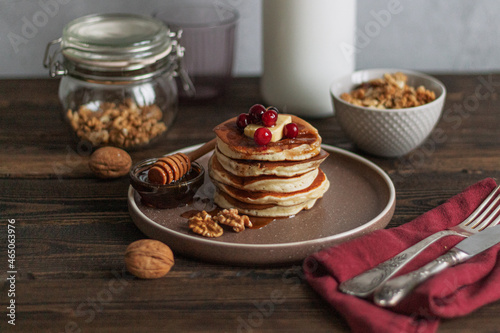 Wallpaper Mural classic American Canadian breakfast pancakes with honey Torontodigital.ca