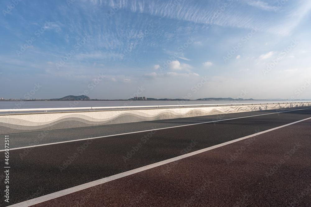 Fototapeta premium road in city park