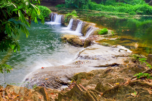 chet sao noi Waterfall, National Park photo