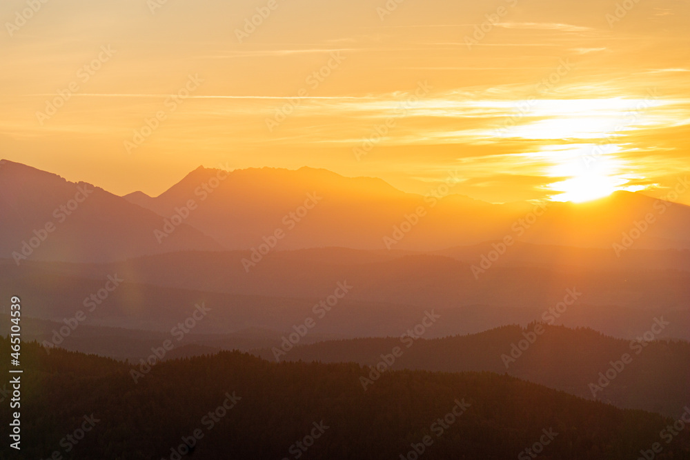 Jesienne Pieniny z widokiem na tatry w jesień