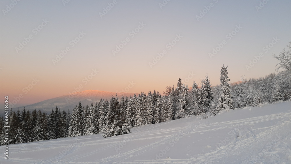 Mountain landscapes Mountain landscapes