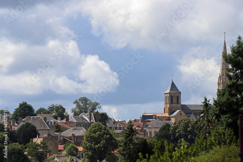 Obraz na płótnie Vue sur le village de Parthenay w salonie