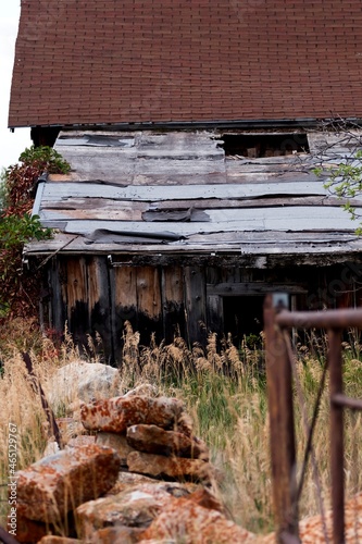 Tin Roof Window and Door