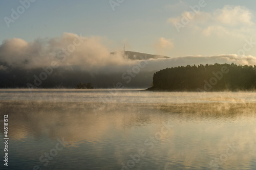 Fototapeta Naklejka Na Ścianę i Meble -  Poranne mgły - Bieszczady
