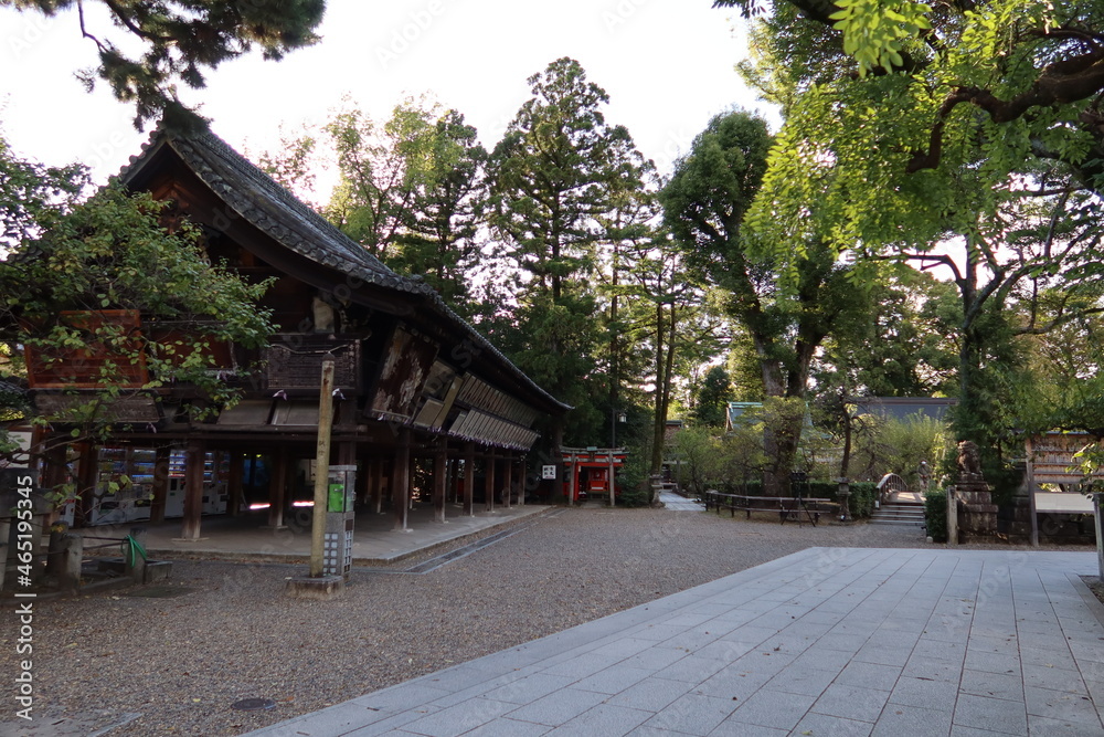 Temples and shrines in Kyoto in Japan 日本の京都にある神社仏閣 : Ema-tokoro, and Osugi-sha Subordinate Shrine and the garden in the precincts of Kitano-tenmangu Shrine 北野天満宮の境内にある絵馬所と末社の大杉社と庭 Temples and shrines in Kyoto in Japan 日本の京都にある神社仏閣 : Ema-tokoro, and Osugi-sha Subordinate Shrine and the garden in the precincts of Kitano-tenmangu Shrine 北野天満宮の境内にある絵馬所と末社の大杉社と庭