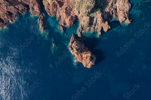 Vue aérienne du littoral varois et du Massif de l'Estérel