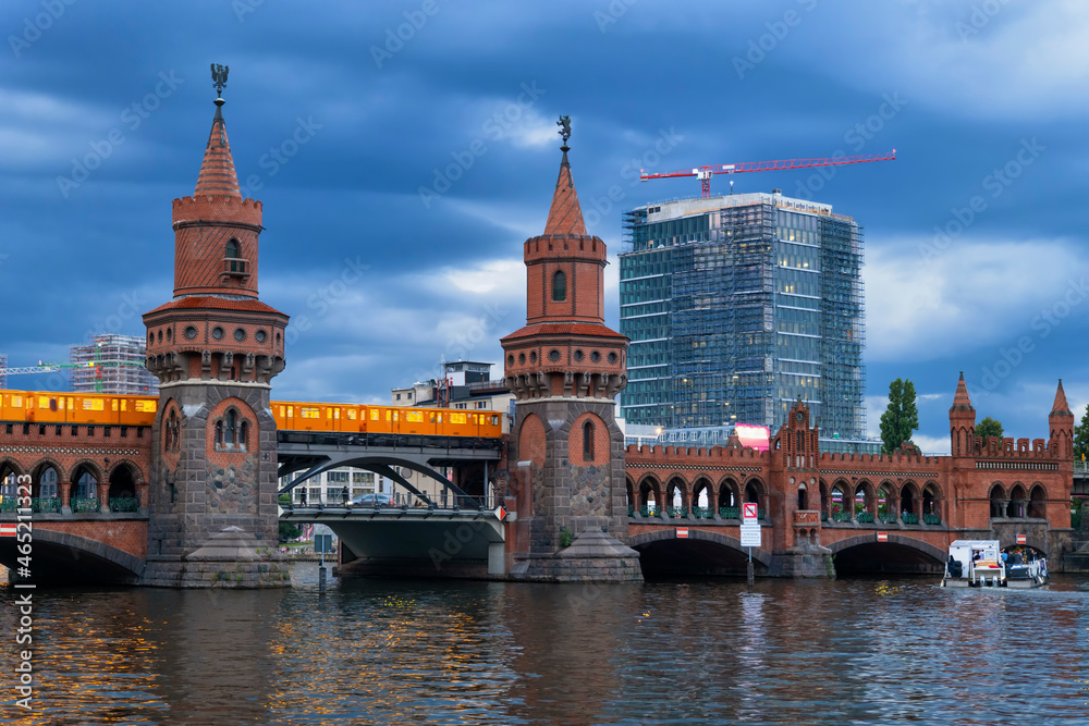 Germany, Berlin, Oberbaum Bridge at dusk Germany, Berlin, Oberbaum Bridge at dusk