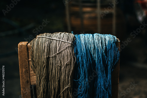  Cotton that has been dyed in its natural color.