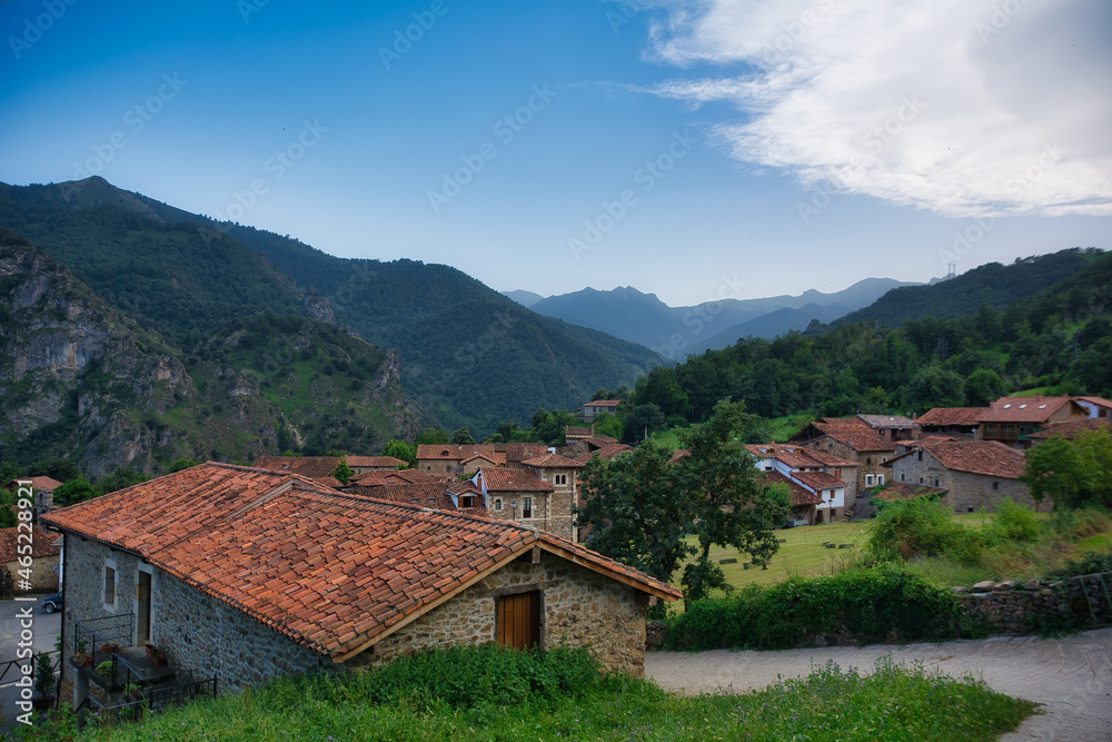 Mogrovejo , cantabria.spain Mogrovejo , cantabria.spain