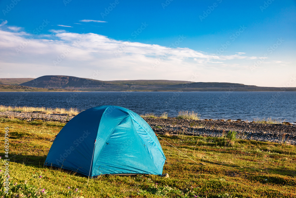 Wild camping by the Arctic Ocean
