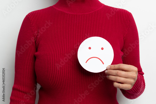 The concept of pain in the chest, in the heart, in a woman. Mammary cancer.