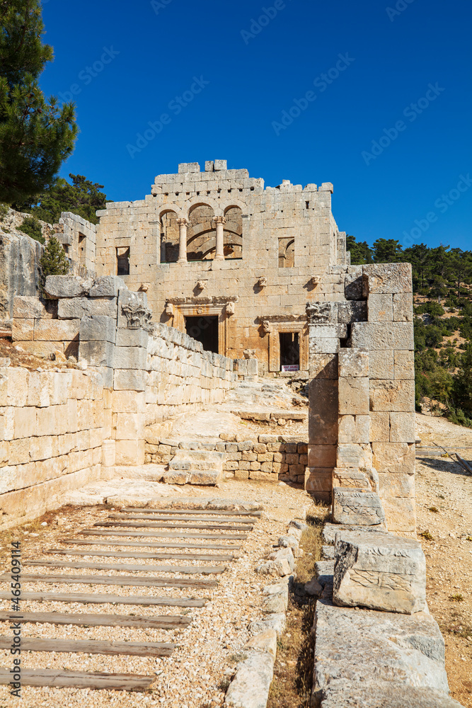 Alahan Monastery is a complex of fifth century buildings located in the mountains of Isauria in southern Asia Minor.Mut district of Mersin province,Turkey.