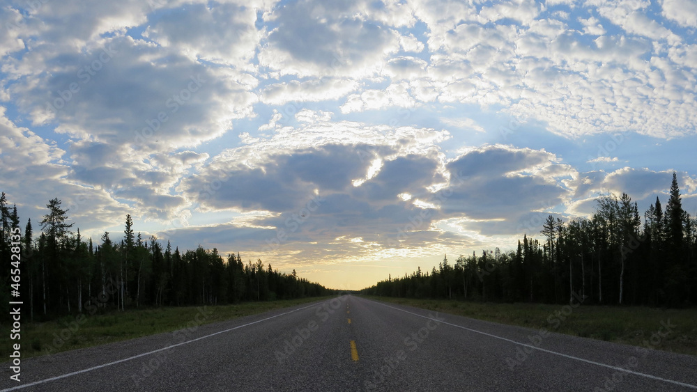 Naklejka premium Morning skies on the road to Yellowknife