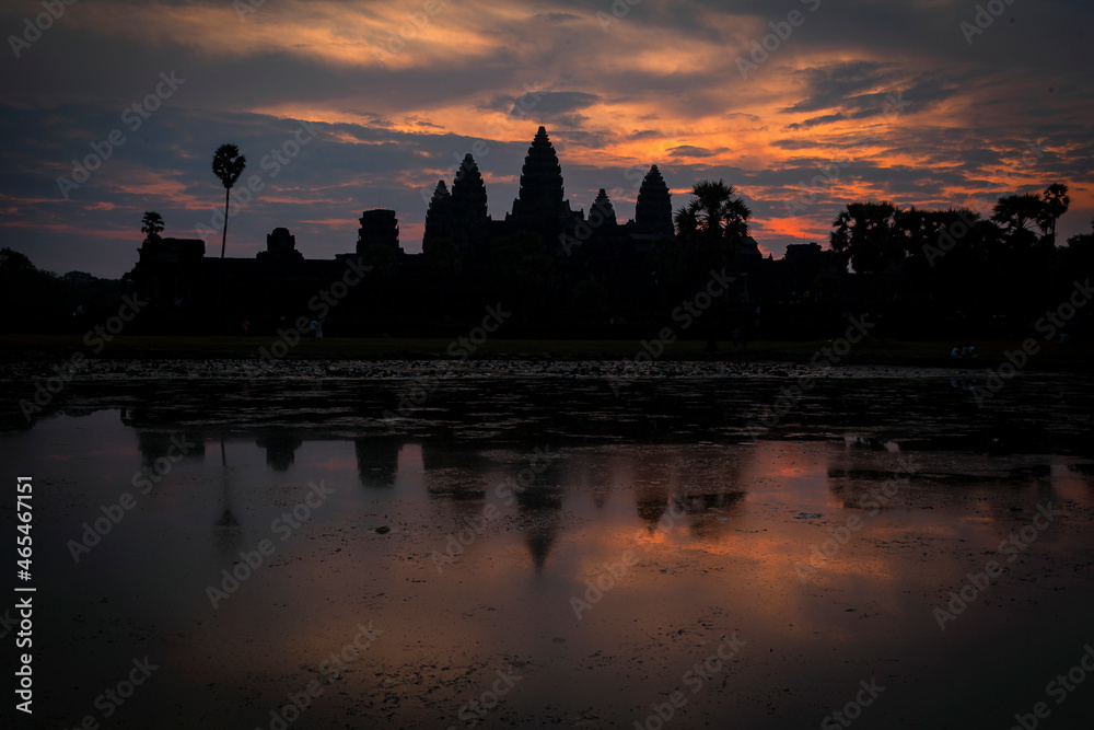 Ангкор-Ват — огромный индуистский храмовый комплекс в Камбодже,
