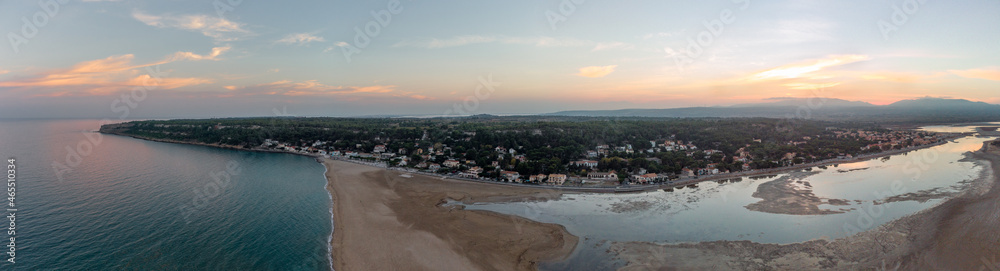 Panorama aérien de la Franqui au coucher du soleil