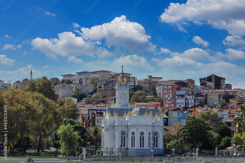 Fatih -İstanbul - Türkiye - Sveti Stefan Bulgar Kilisesi Balat ilçesinde yer almaktadır. Türkiye 'de bilinen adı demir kilisedir.