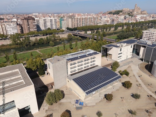 Edificio placas solares