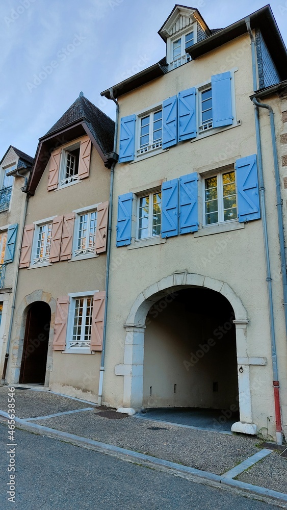 Obraz premium OLORON SAINTE MARIE (Pyrénées Atlantique)