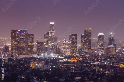 Wallpaper Mural Downtown Los Angeles Skyline mit Hochhäusern at night Torontodigital.ca
