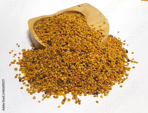 beepollen white background
 photo