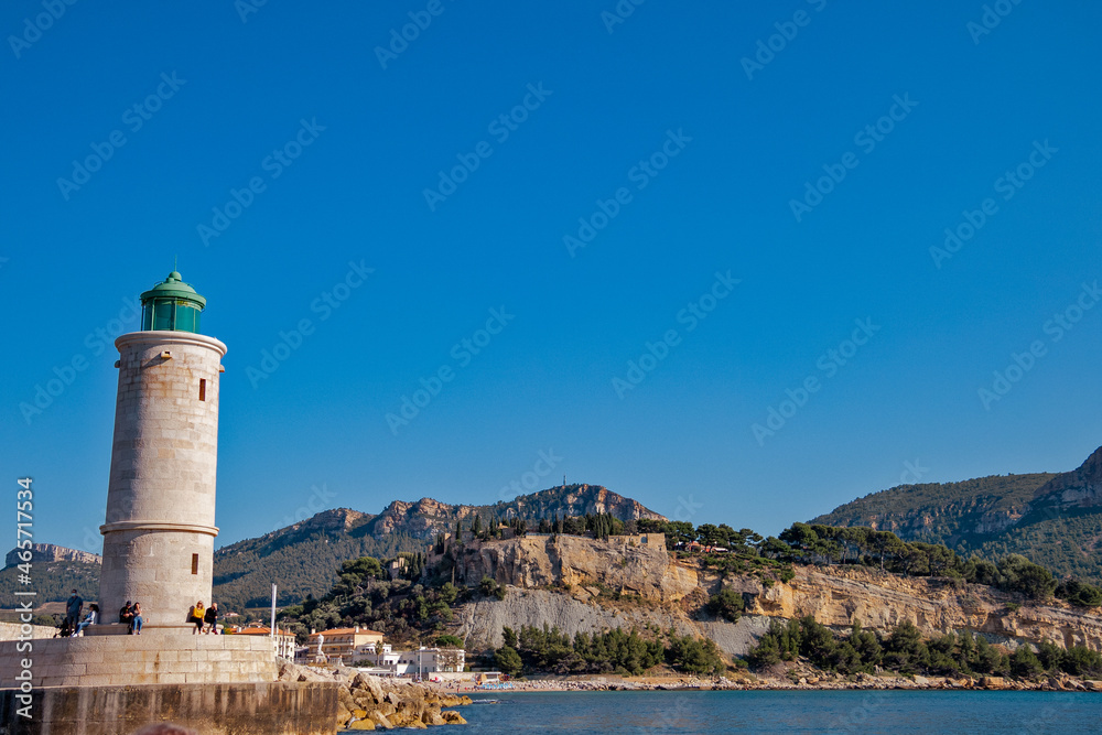 vue du phare de la ville de Cassis