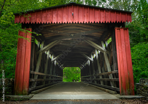 Photos Thomas Mill covered bridge in Wissahickon Valley Park Philadelphia, United State